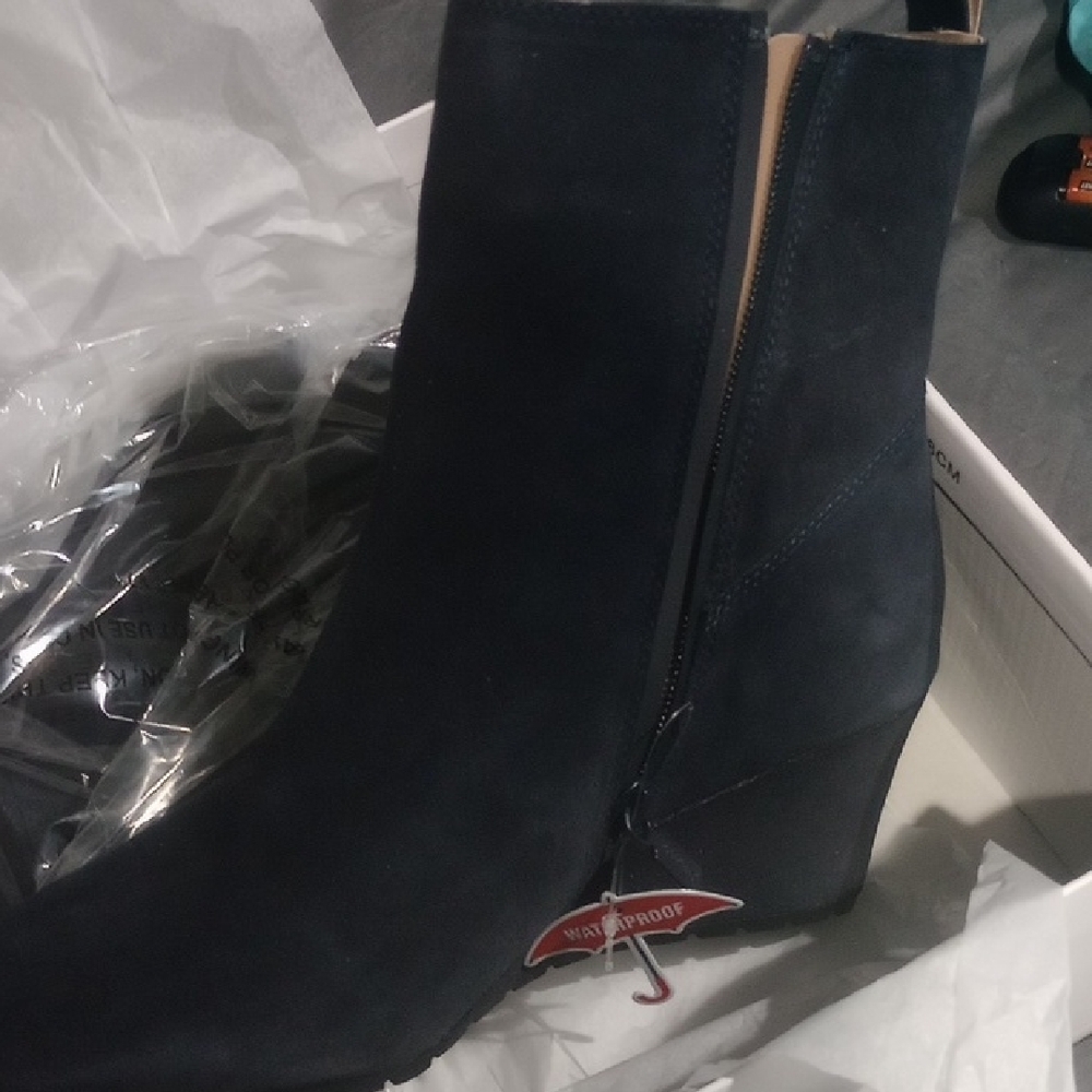 Blondo Midnight Blue Heeled Boots